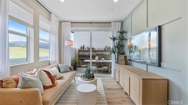 27510 Grand Fir Way, Valencia, CA 91381