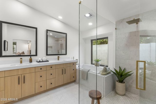 5450 E Paradise Lane, Scottsdale, AZ 85254