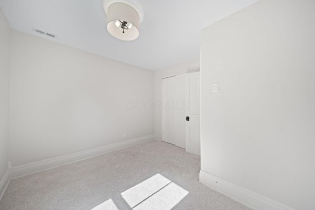 325 W William Street, Delaware, OH 43015