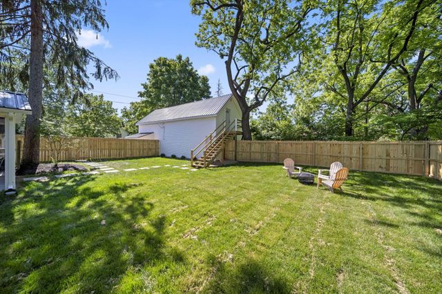 325 W William Street, Delaware, OH 43015