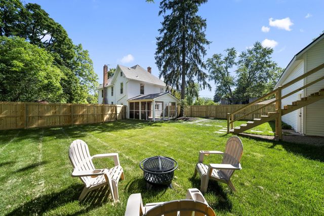 325 W William Street, Delaware, OH 43015