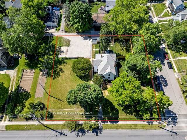 325 W William Street, Delaware, OH 43015