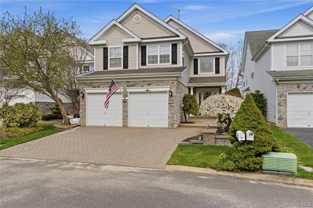 20 Kate Circle, Middle Island, NY 11953