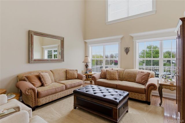20 Kate Circle, Middle Island, NY 11953