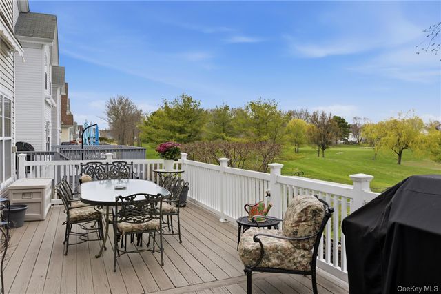 20 Kate Circle, Middle Island, NY 11953