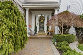 20 Kate Circle, Middle Island, NY 11953