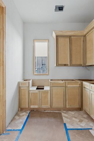 9841 Lakemont Drive, Dallas, TX 75220