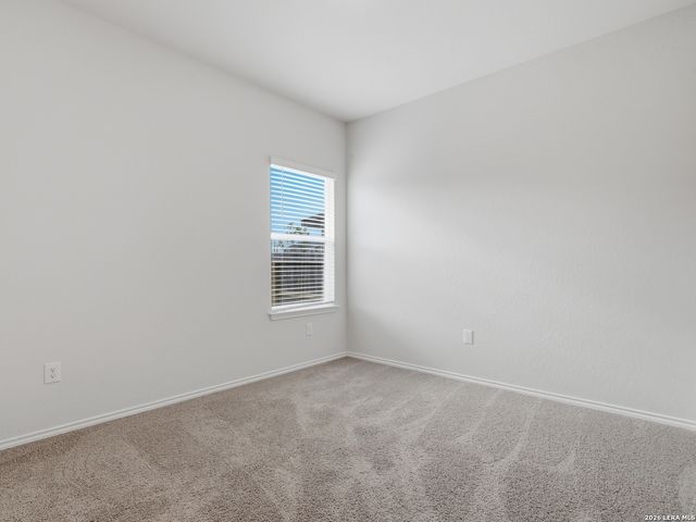 3260 ONION CRK, San Antonio, TX 78245
