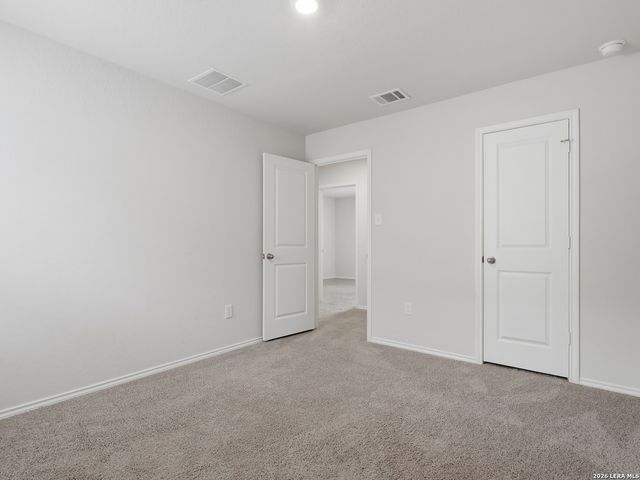 3260 ONION CRK, San Antonio, TX 78245