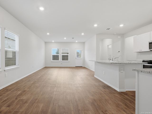 3260 ONION CRK, San Antonio, TX 78245