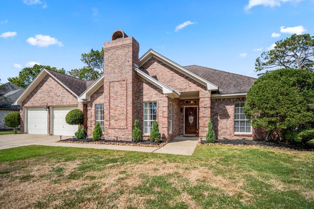 3302 La Reforma Boulevard, Baytown, TX 77521