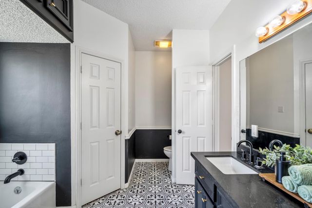 3302 La Reforma Boulevard, Baytown, TX 77521