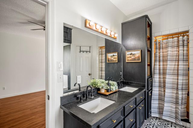 3302 La Reforma Boulevard, Baytown, TX 77521