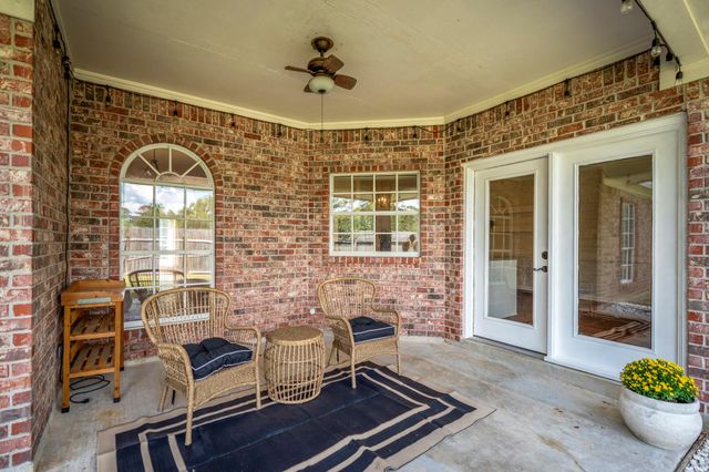 3302 La Reforma Boulevard, Baytown, TX 77521