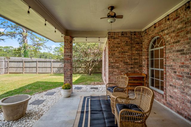 3302 La Reforma Boulevard, Baytown, TX 77521