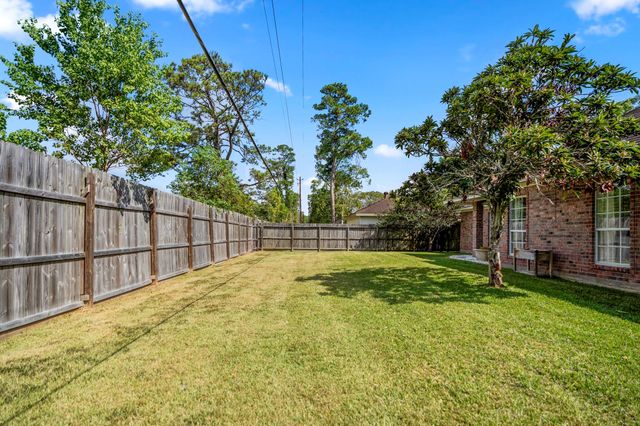 3302 La Reforma Boulevard, Baytown, TX 77521