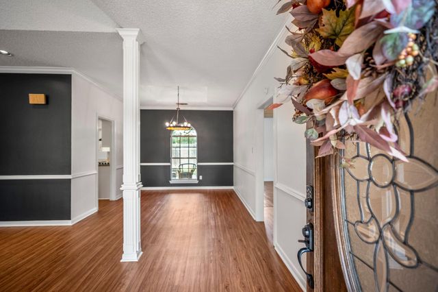 3302 La Reforma Boulevard, Baytown, TX 77521