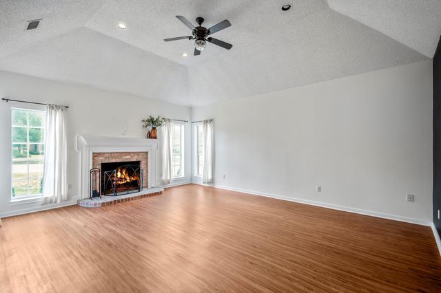 3302 La Reforma Boulevard, Baytown, TX 77521