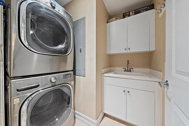 701 S Olive Avenue 719, West Palm Beach, FL 33401