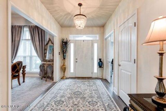 10481 Chapelwood Drive, Gulfport, MS 39503