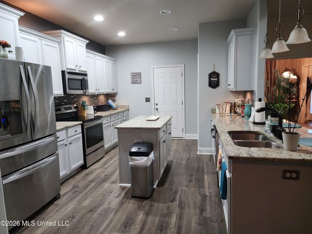 10481 Chapelwood Drive, Gulfport, MS 39503