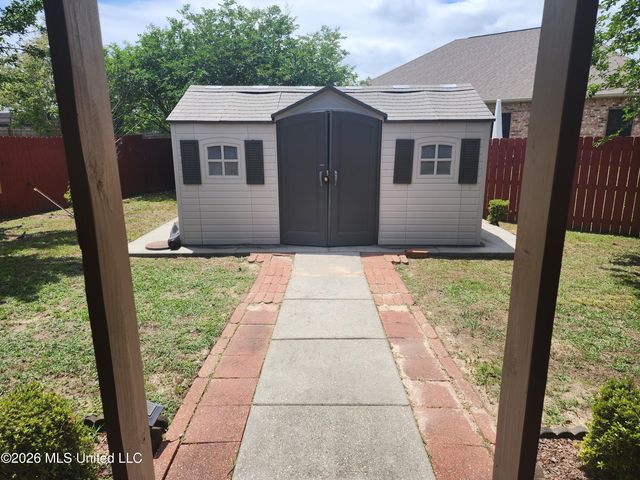 10481 Chapelwood Drive, Gulfport, MS 39503