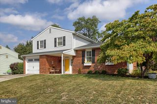 5730 MEADOWBROOK DRIVE, Harrisburg, PA 17112