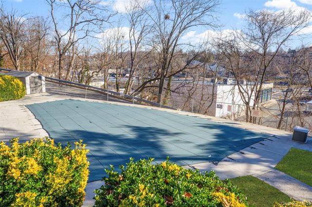 55 Fieldstone Drive 69, Hartsdale, NY 10530