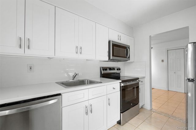 55 Fieldstone Drive 69, Hartsdale, NY 10530