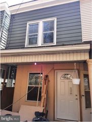 10 W DEWART ST, Shamokin, PA 17872