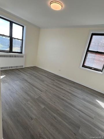 98-76 Queens Boulevard 6H, Rego Park, NY 11374