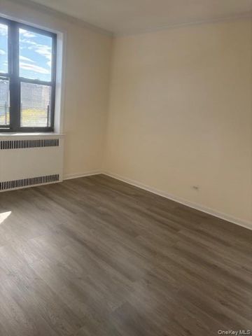 98-76 Queens Boulevard 6H, Rego Park, NY 11374