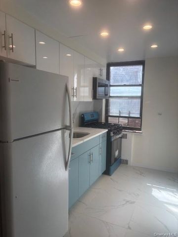 98-76 Queens Boulevard 6H, Rego Park, NY 11374