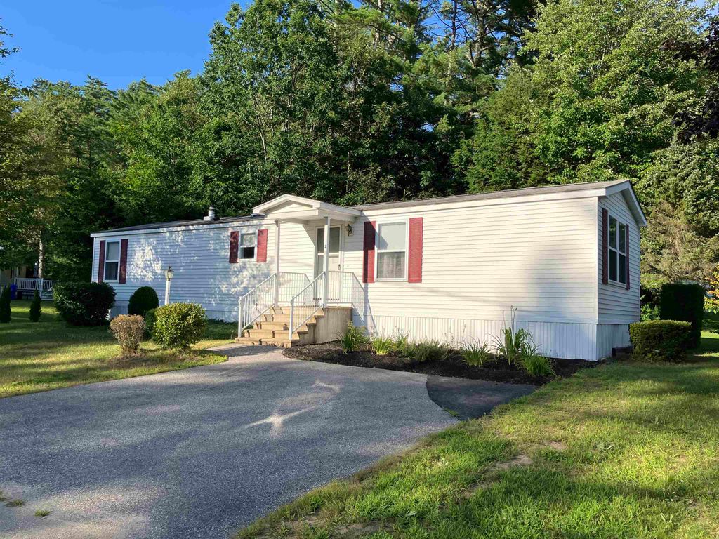 2 Hemlock Road, Tilton, NH 03276