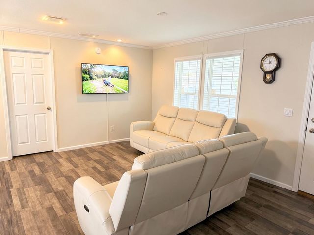 8516 SW 17th Court, Davie, FL 33324