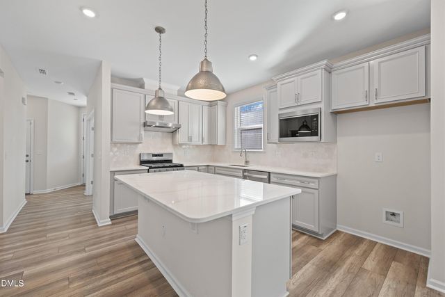 8212 White Star Drive, Fuquay Varina, NC 27526