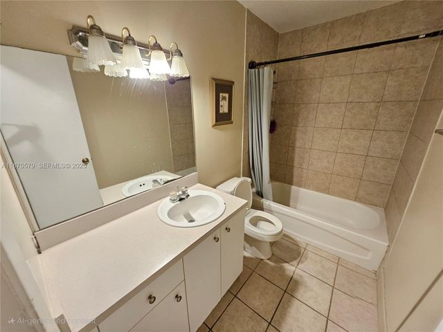 411 Executive Center Drive 209, West Palm Beach, FL 33401