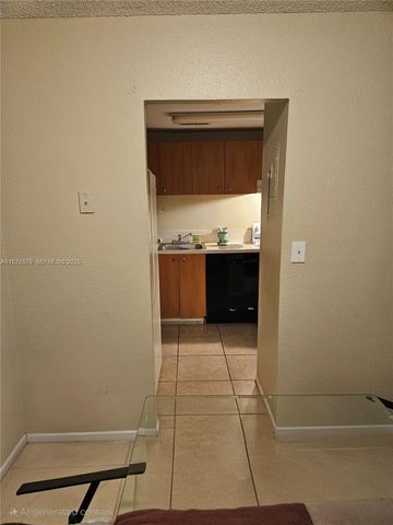 411 Executive Center Drive 209, West Palm Beach, FL 33401