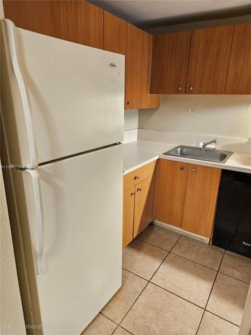 411 Executive Center Drive 209, West Palm Beach, FL 33401