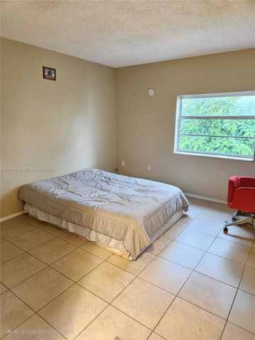 411 Executive Center Drive 209, West Palm Beach, FL 33401