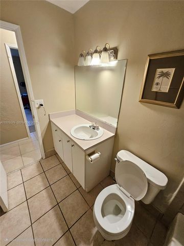 411 Executive Center Drive 209, West Palm Beach, FL 33401