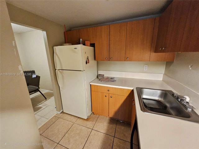 411 Executive Center Drive 209, West Palm Beach, FL 33401
