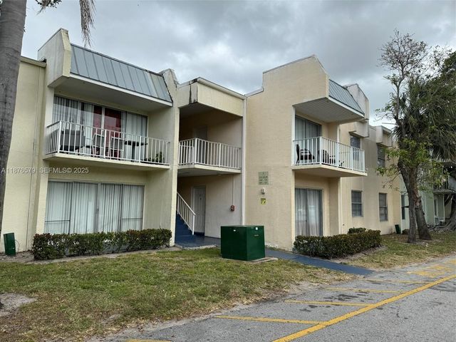 411 Executive Center Drive 209, West Palm Beach, FL 33401