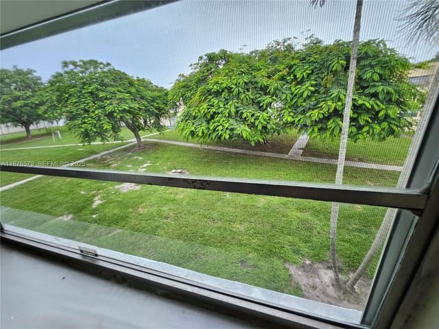 411 Executive Center Drive 209, West Palm Beach, FL 33401