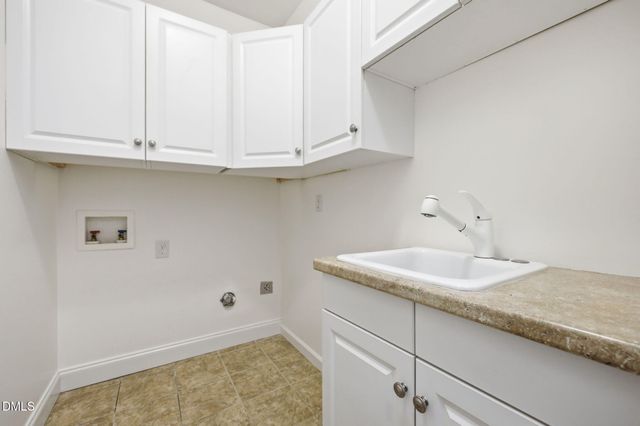 6721 Wavcott Drive, Fuquay Varina, NC 27526
