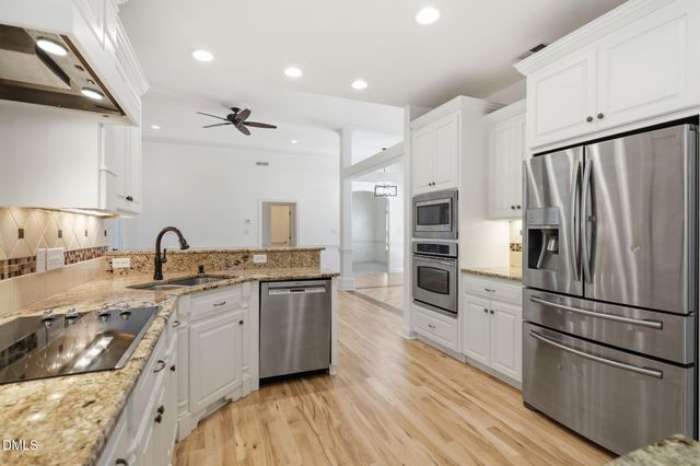 6721 Wavcott Drive, Fuquay Varina, NC 27526
