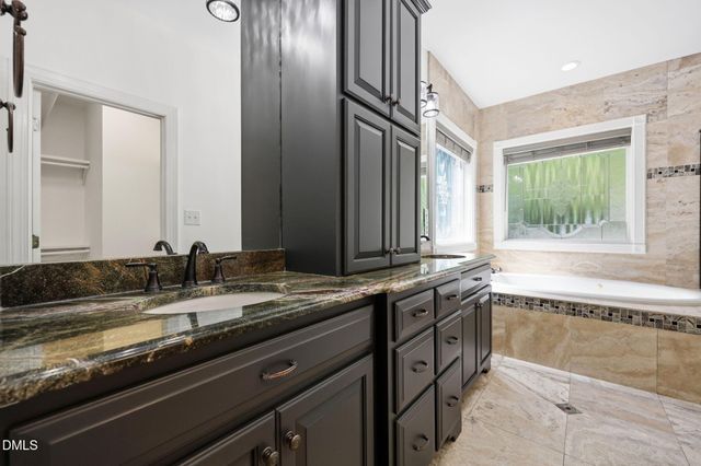 6721 Wavcott Drive, Fuquay Varina, NC 27526