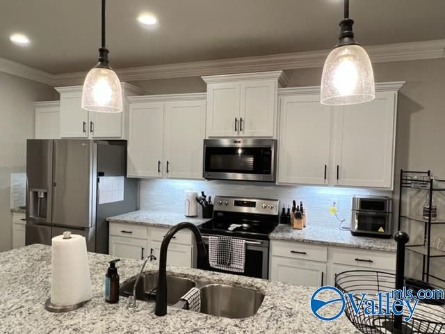 136 Gardencove Circle, Huntsville, AL 35810