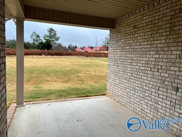 136 Gardencove Circle, Huntsville, AL 35810