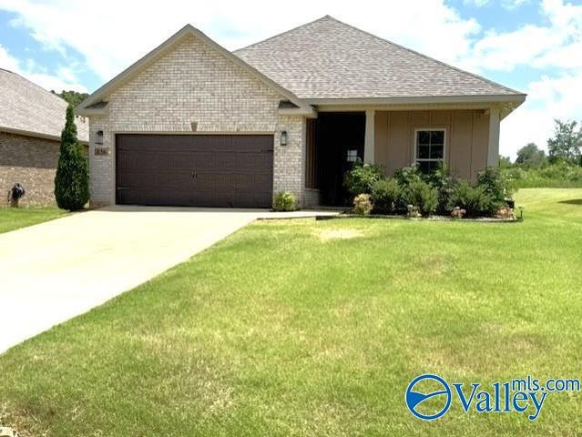 136 Gardencove Circle, Huntsville, AL 35810